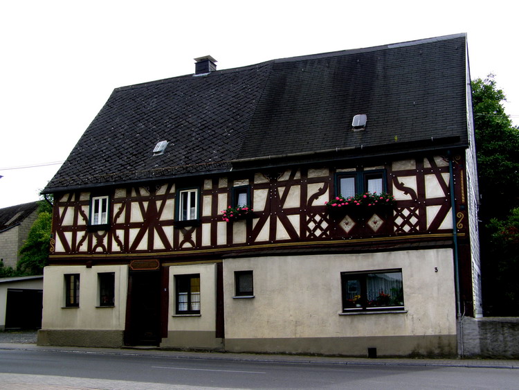 Fachwerkhaus

Fachwerkhaus